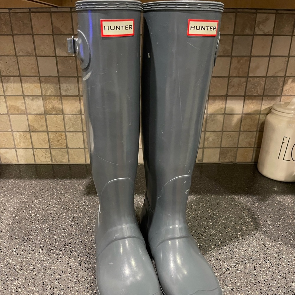 Grey Hunter Original Tall Gloss Rain boots.